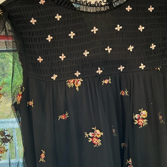 Zara size 7 black mesh dress with roses. Super cute perfect for holidays. - Picture 8 of 11